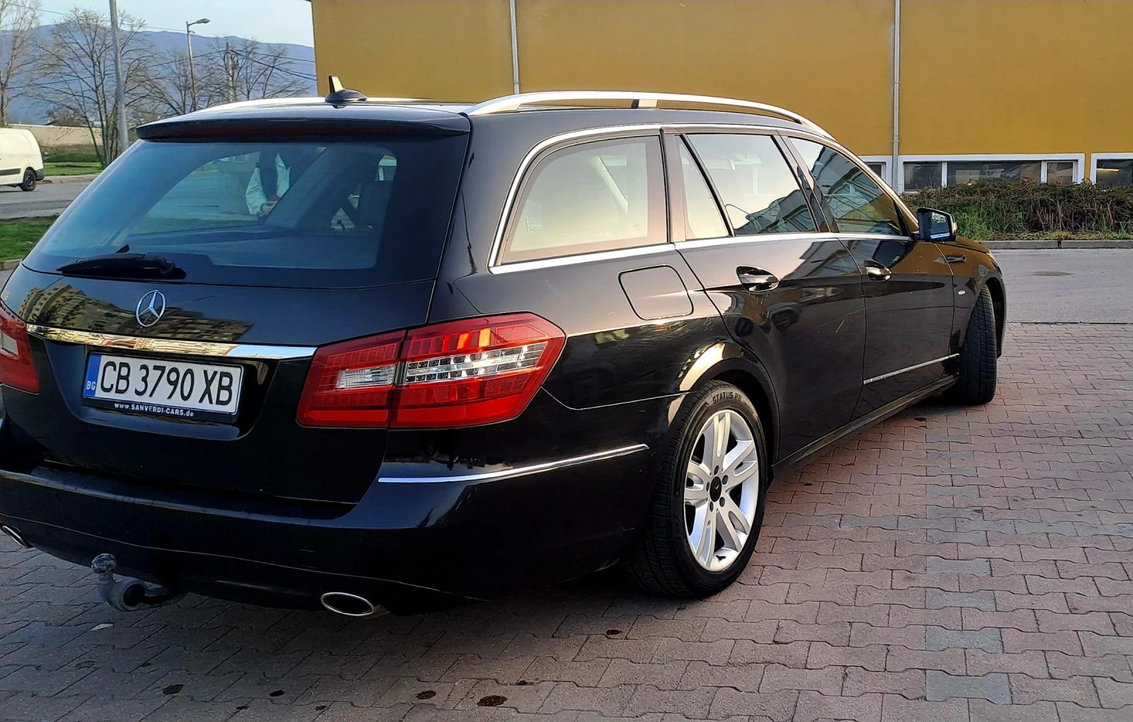 Mercedes-Benz E 350  - изображение 4