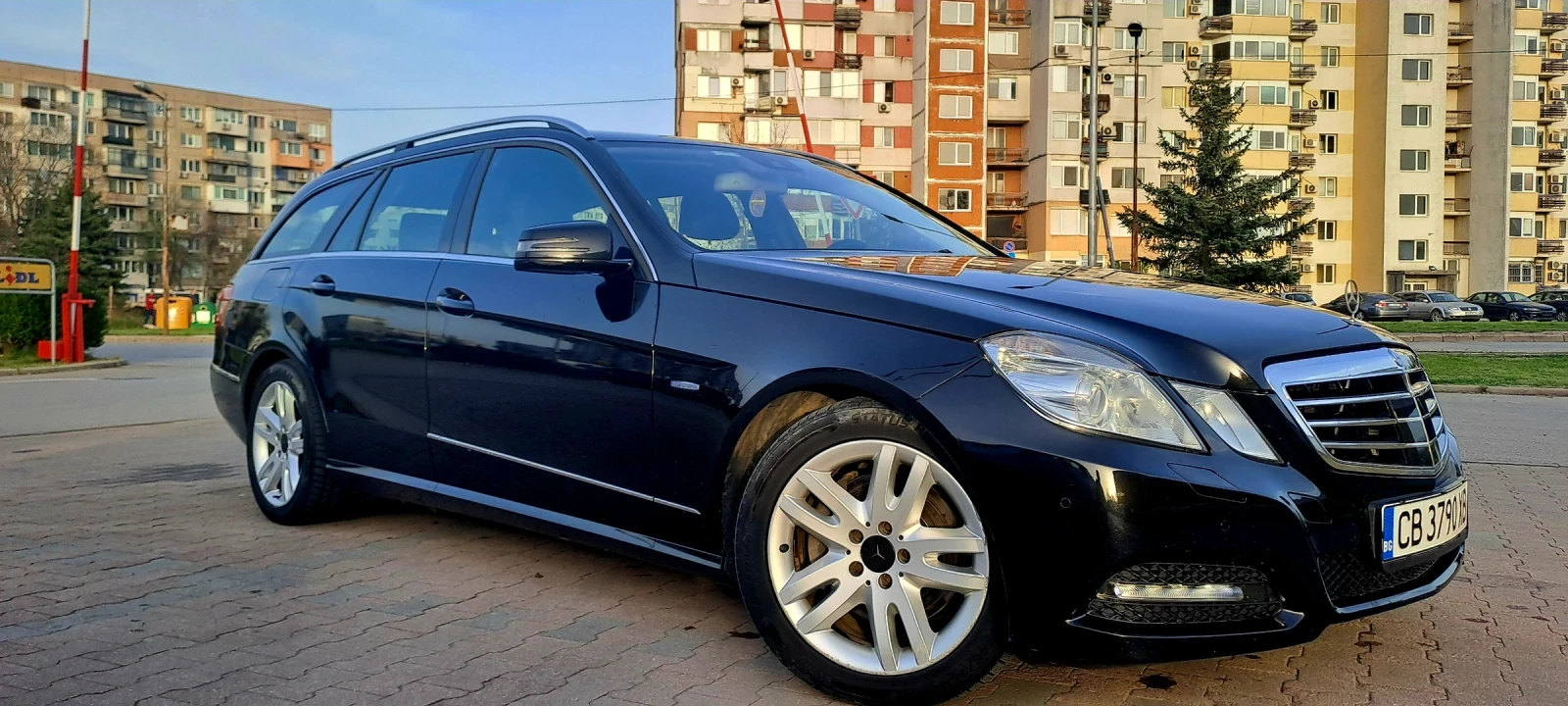 Mercedes-Benz E 350  - изображение 2