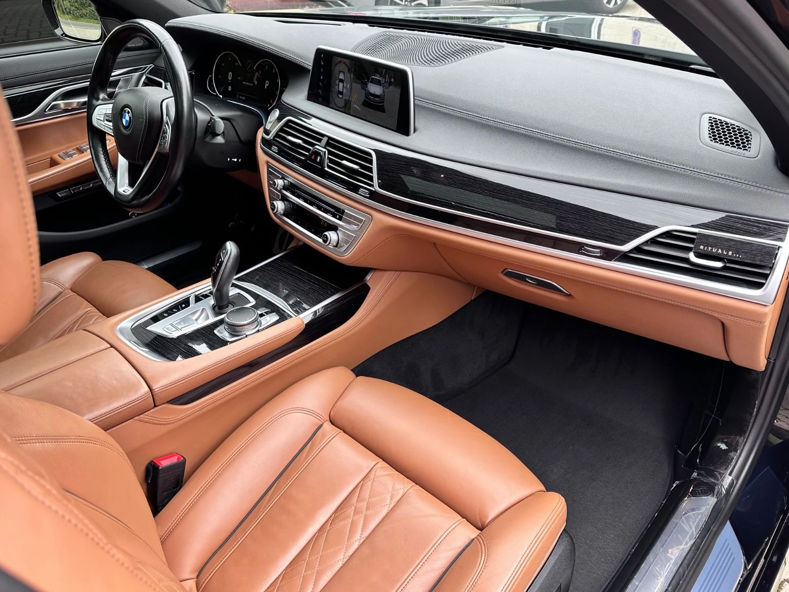BMW 730 MASSSAGE/265HP/360/LAZER/H&K/HUD/M-PACK/NAVI/397v - изображение 10