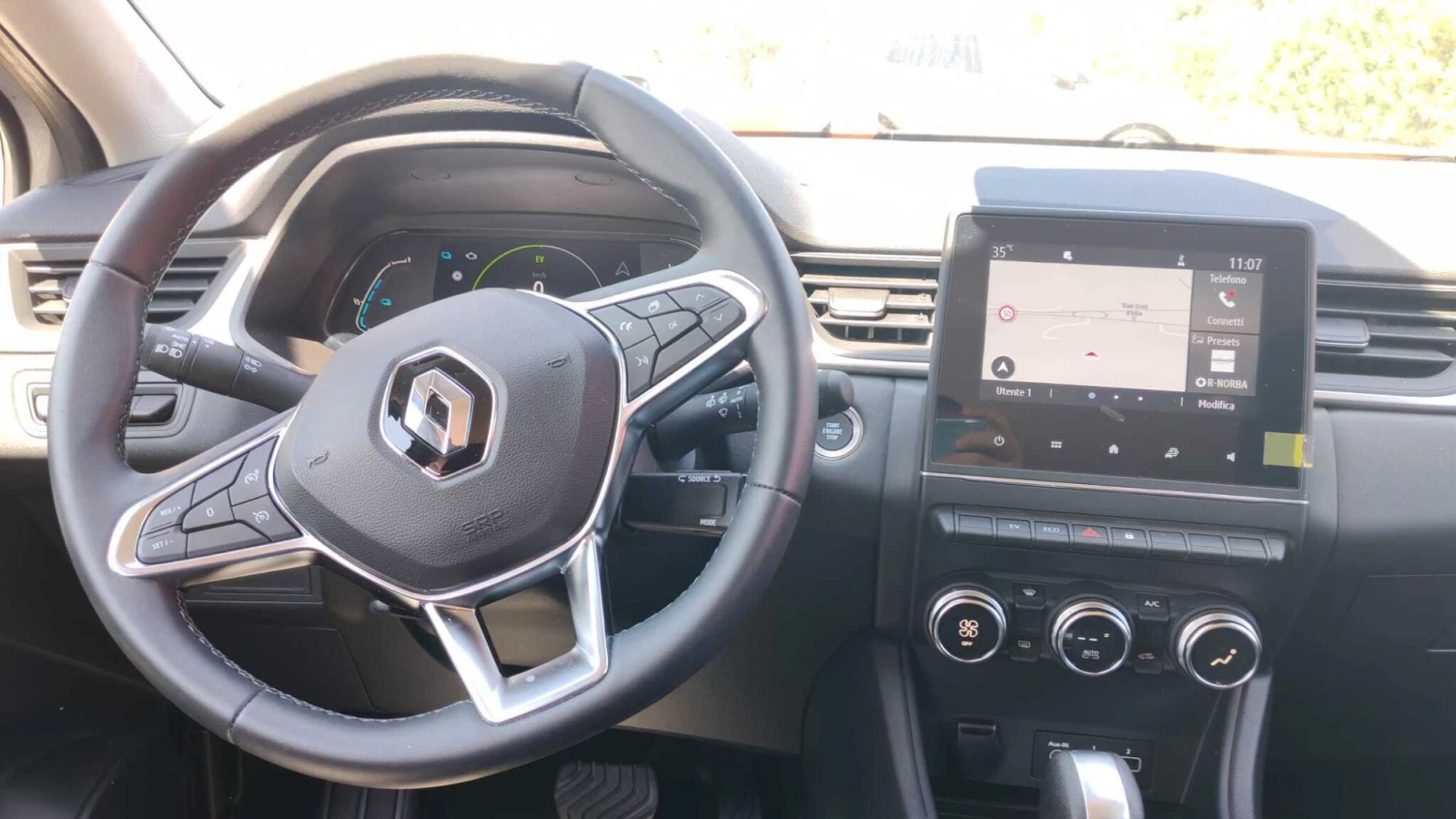 Renault Captur 1.6HEV/Full Hybrid - изображение 8
