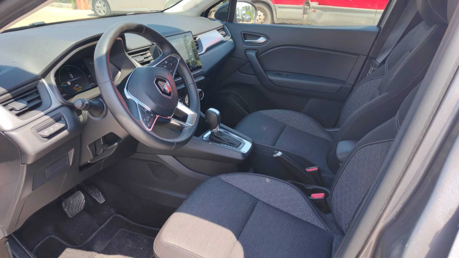 Renault Captur 1.6HEV/Full Hybrid - изображение 7