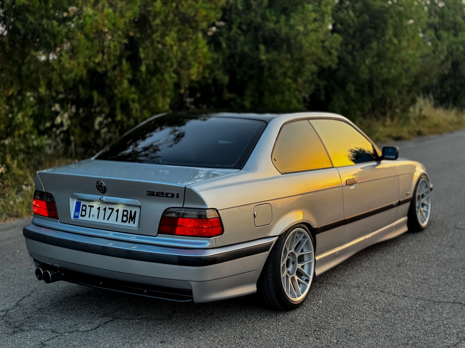 BMW 320 INDIVIDUAL  - изображение 5