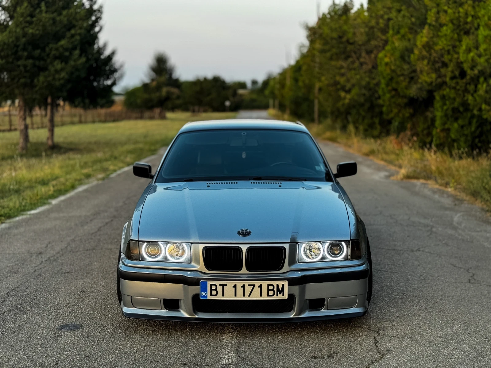 BMW 320 INDIVIDUAL  - изображение 9