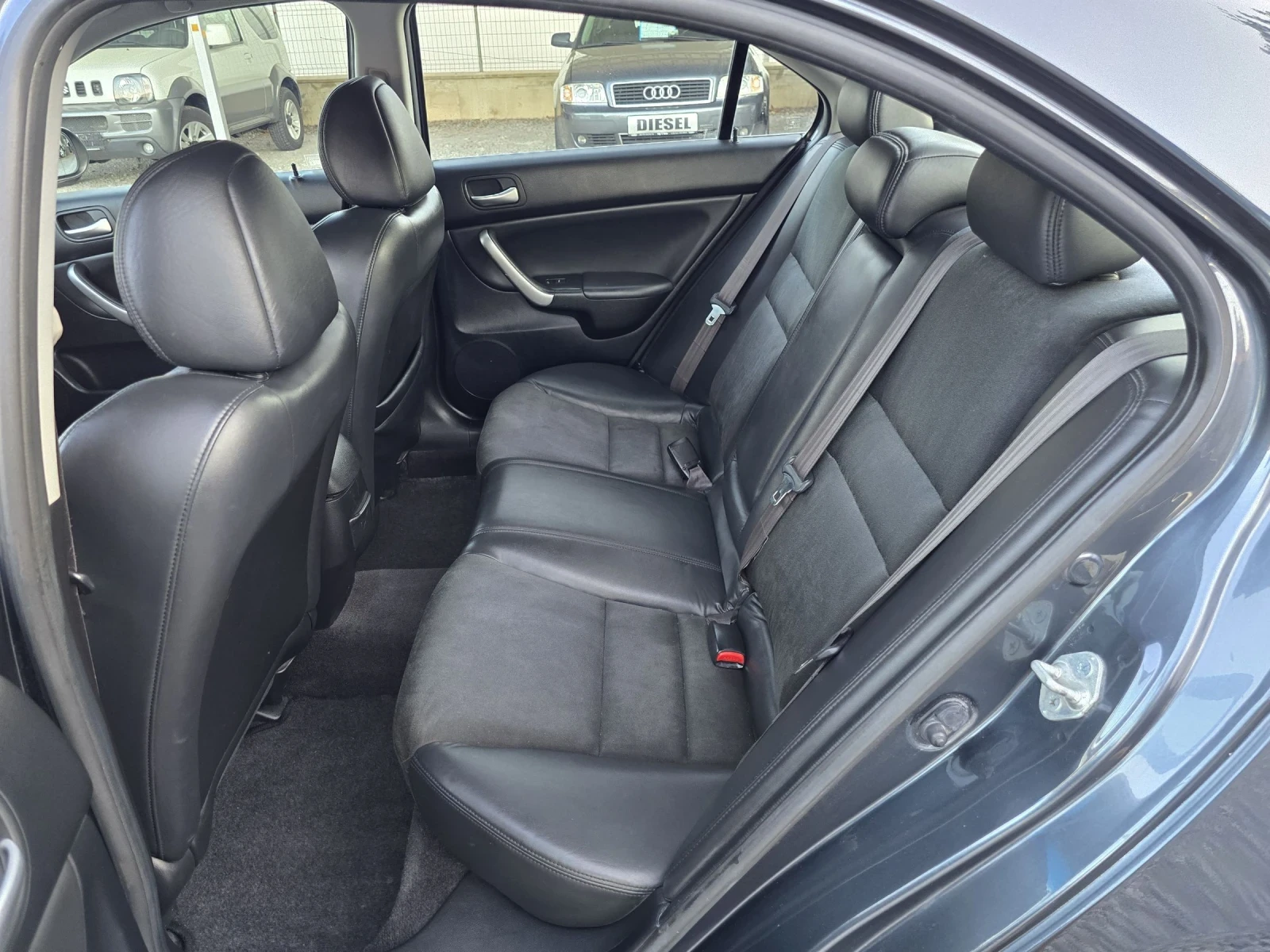 Honda Accord 2.2CDTI кожа - изображение 10