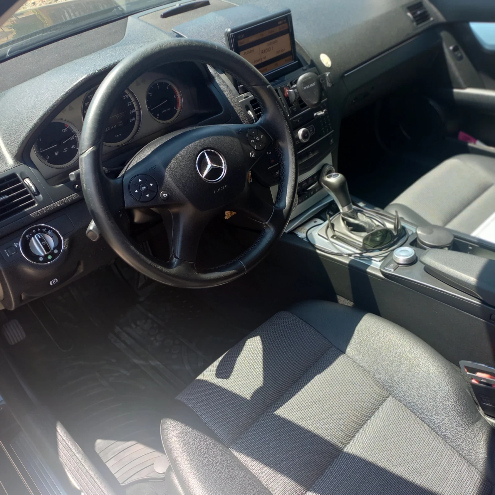 Mercedes-Benz C 200  - изображение 4