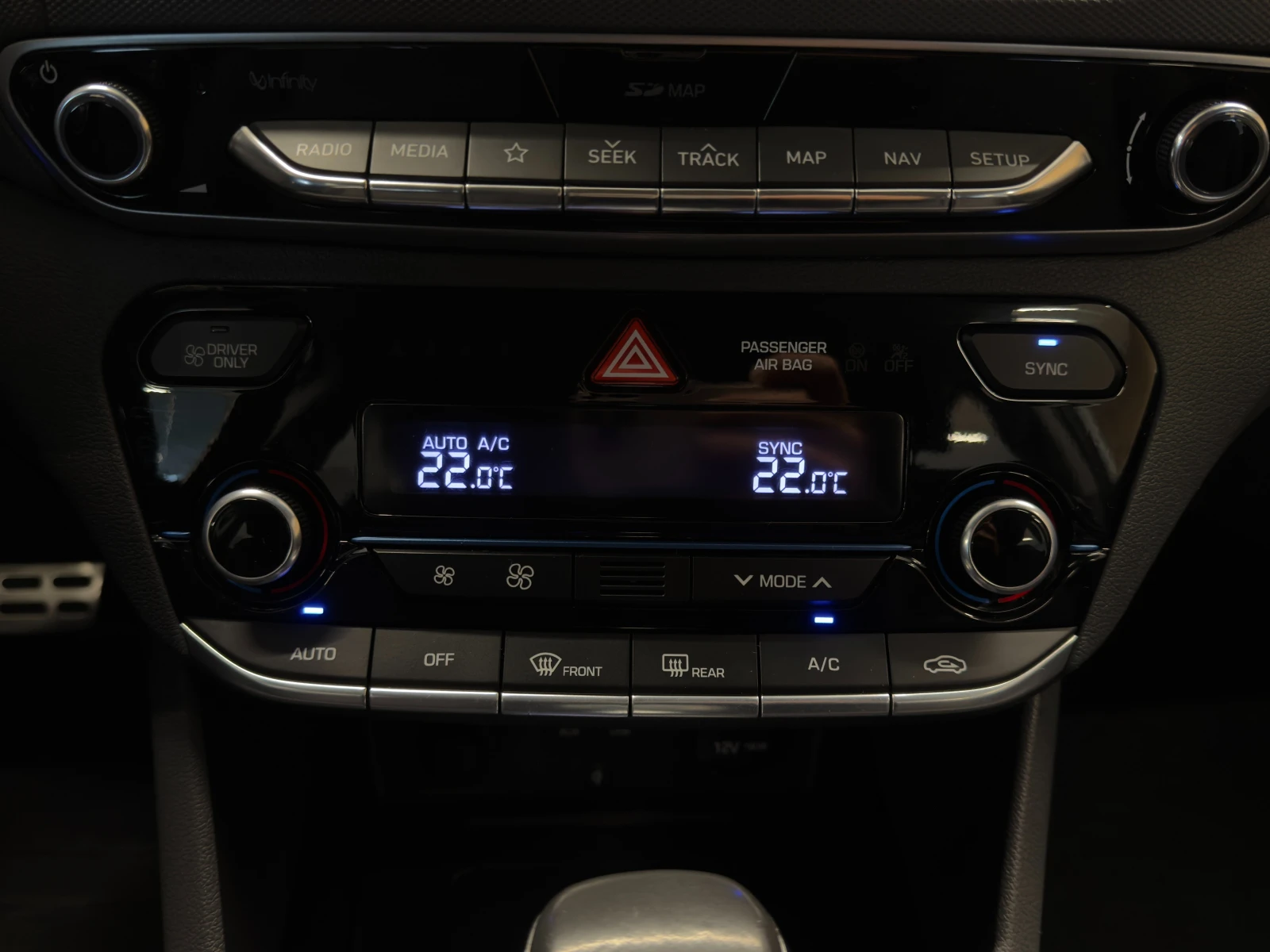 Hyundai Ioniq EXCLUSIVE Plug-in-Hybrid | Mobile.bg   14