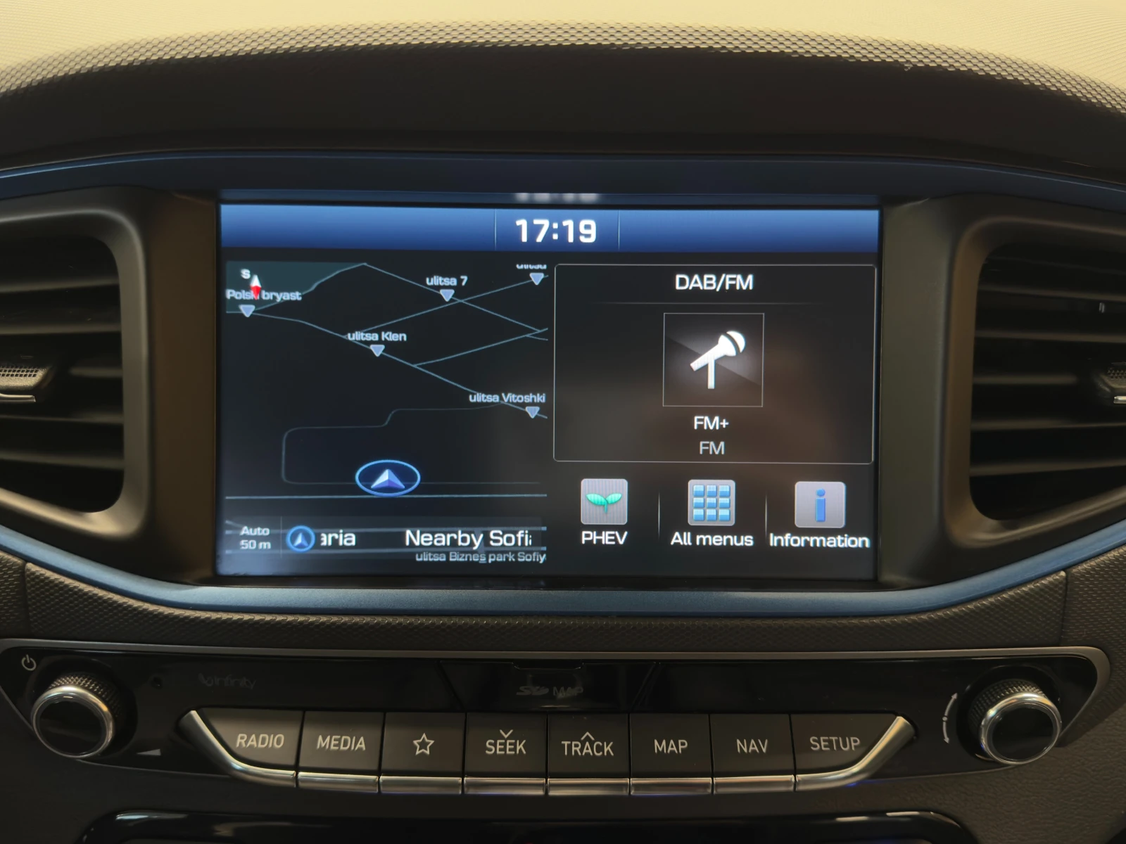 Hyundai Ioniq EXCLUSIVE Plug-in-Hybrid | Mobile.bg   13