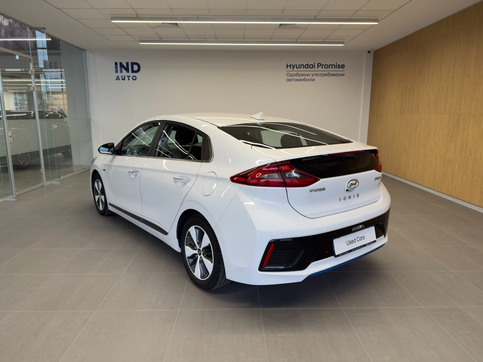 Hyundai Ioniq EXCLUSIVE Plug-in-Hybrid - изображение 3