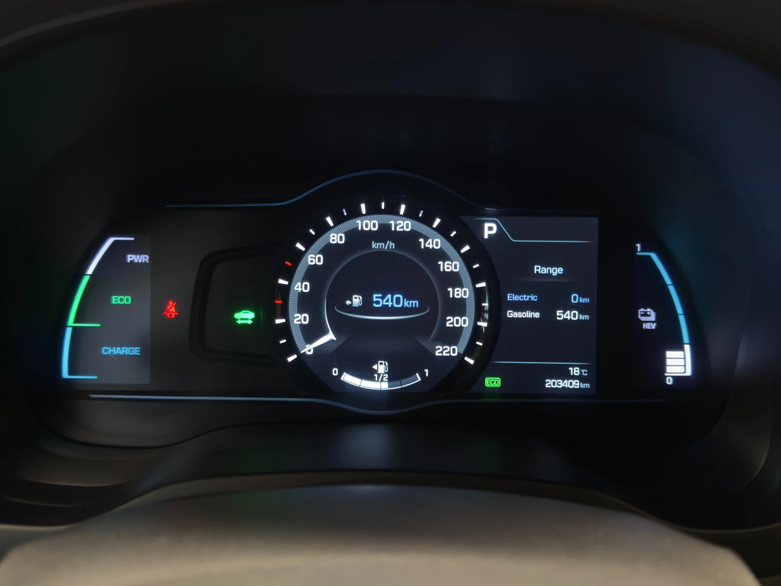 Hyundai Ioniq EXCLUSIVE Plug-in-Hybrid | Mobile.bg   12