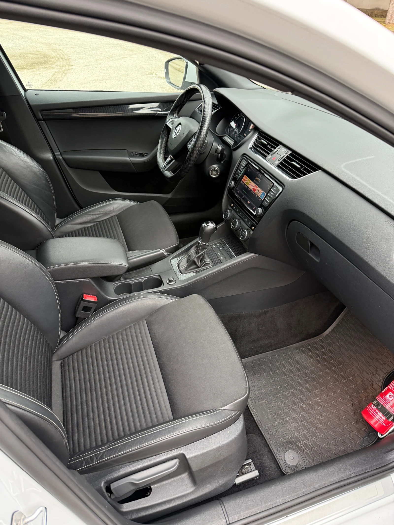 Skoda Octavia WRS - изображение 9