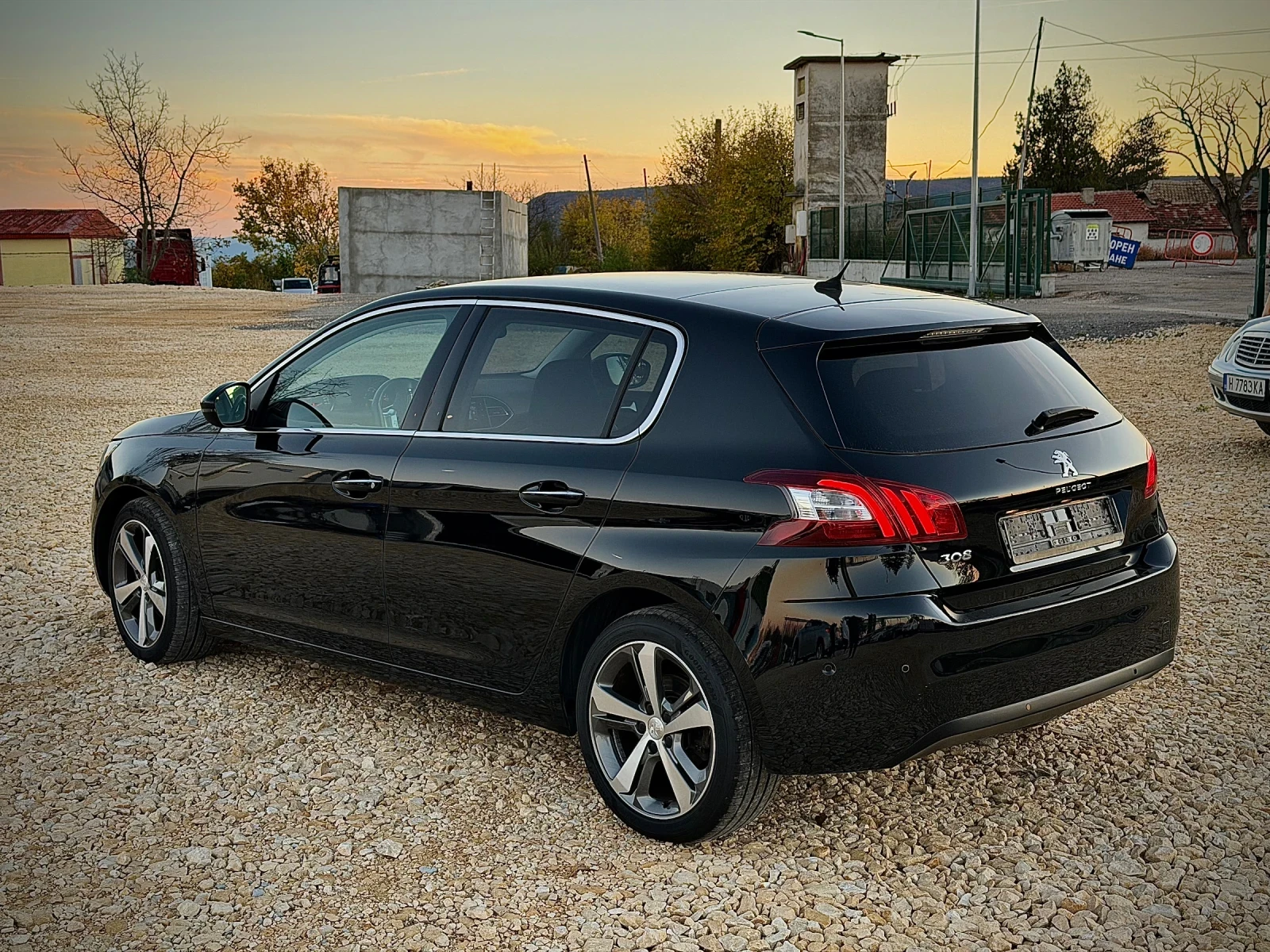 Peugeot 308 1.2 PureTech  | Mobile.bg � ����������� 3