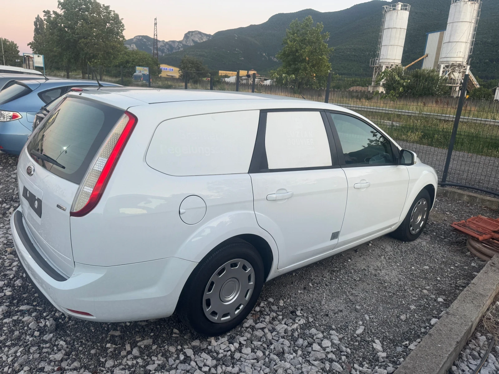 Ford Focus 1.6D KLIMA 60000km , снимка 7 - Автомобили и джипове - 53973664