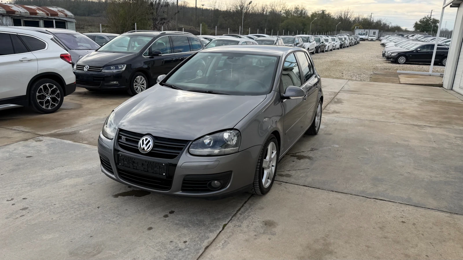 VW Golf 2.0tdi GT* DSG* Navi*  - изображение 2