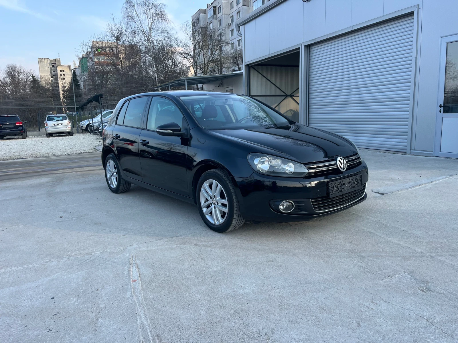 VW Golf 1.6газ, снимка 10 - Автомобили и джипове - 53725898