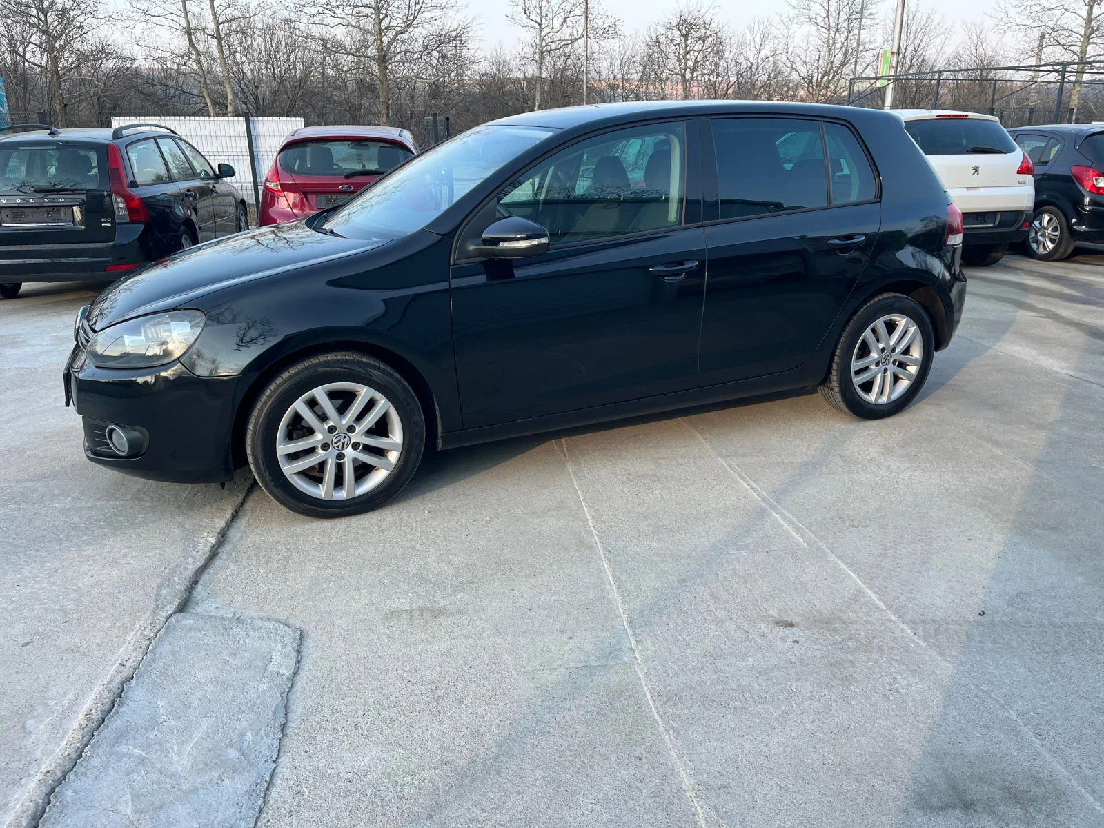 VW Golf 1.6газ, снимка 14 - Автомобили и джипове - 53725898