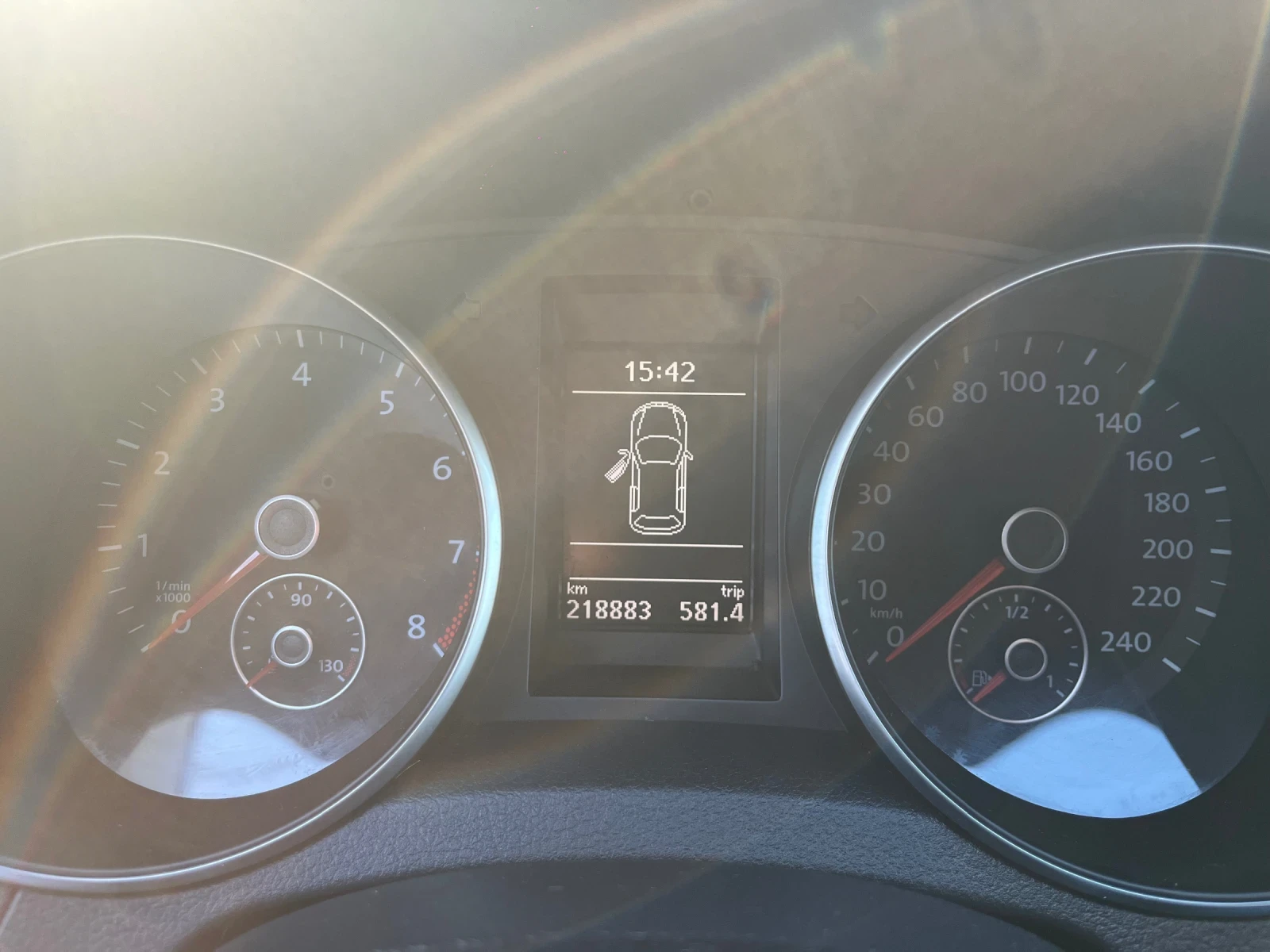 VW Golf 1.6газ, снимка 13 - Автомобили и джипове - 53725898