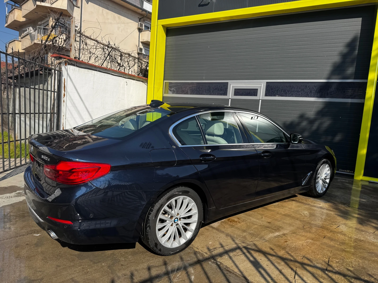 BMW 520, снимка 10 - Автомобили и джипове - 53902232