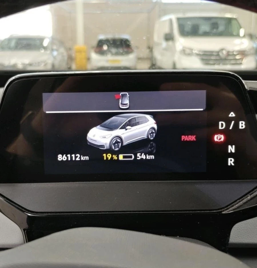 VW ID.3 PRO, снимка 6 - Автомобили и джипове - 53971710