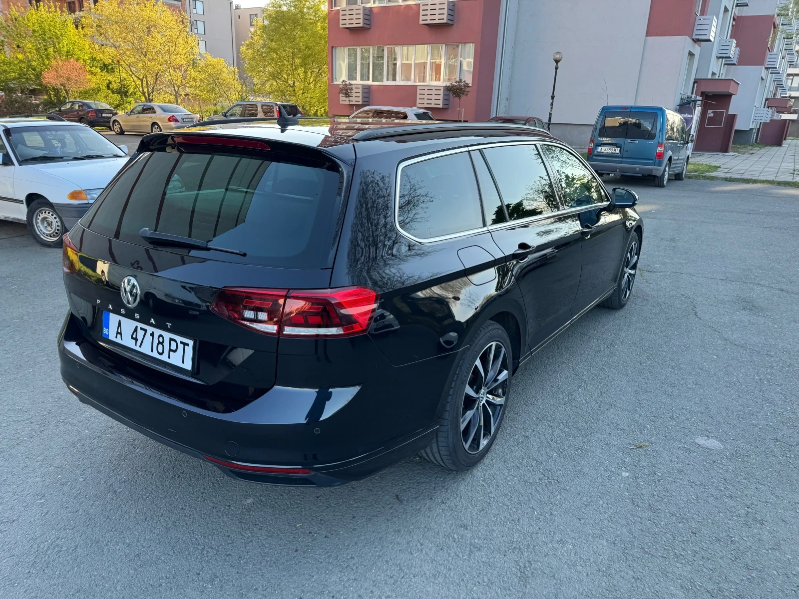 VW Passat 2.0 TDI 150 кс., снимка 6 - Автомобили и джипове - 56440378