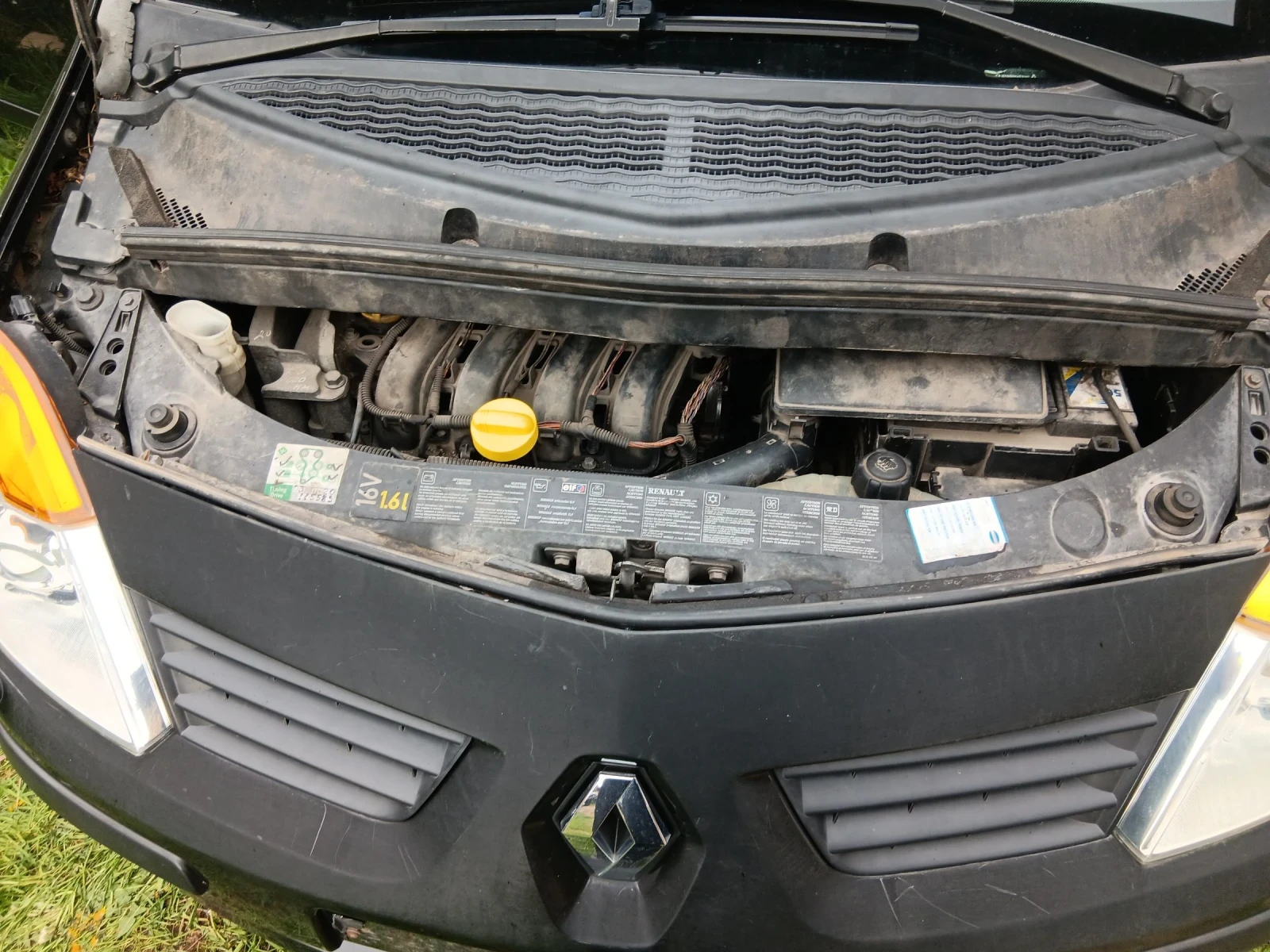 Renault Modus 1.6, снимка 2 - Автомобили и джипове - 54258103