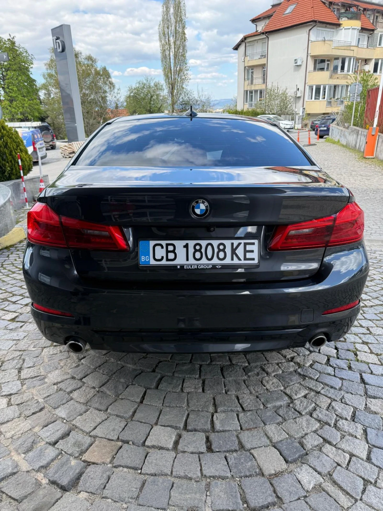 BMW 530 xDrive Luxury Line, снимка 9 - Автомобили и джипове - 54348350