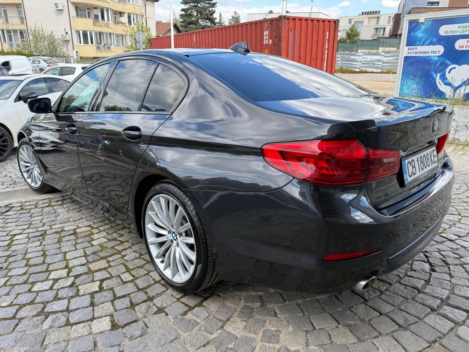 BMW 530 xDrive Luxury Line, снимка 8 - Автомобили и джипове - 54348350