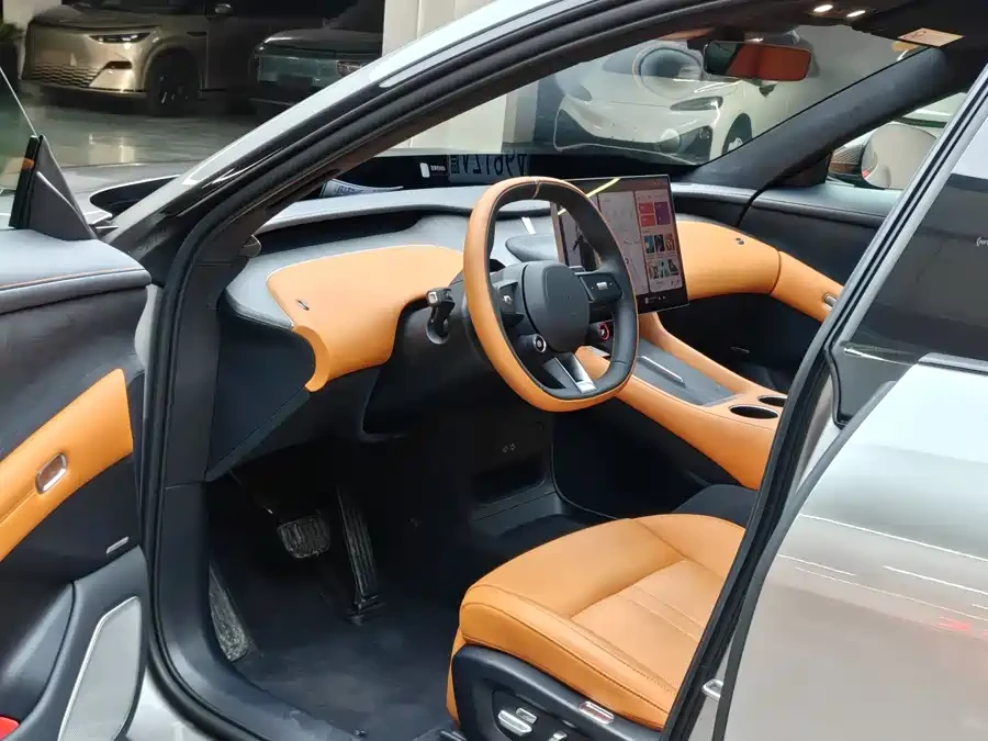 Xiaomi YU7 MAX Eition AWD 101KWH, снимка 9 - Автомобили и джипове - 54423873