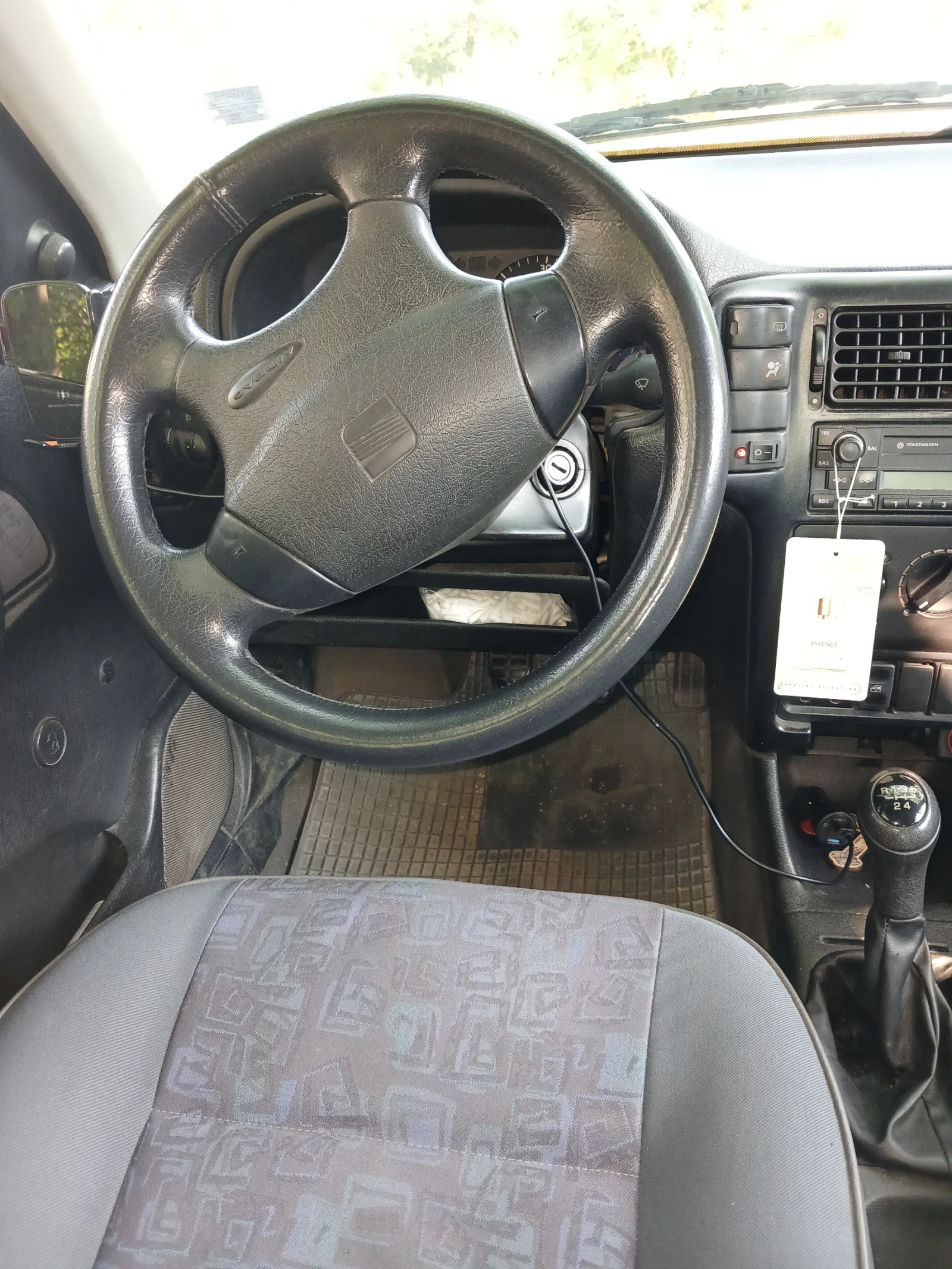 Seat Ibiza, снимка 8 - Автомобили и джипове - 54794717