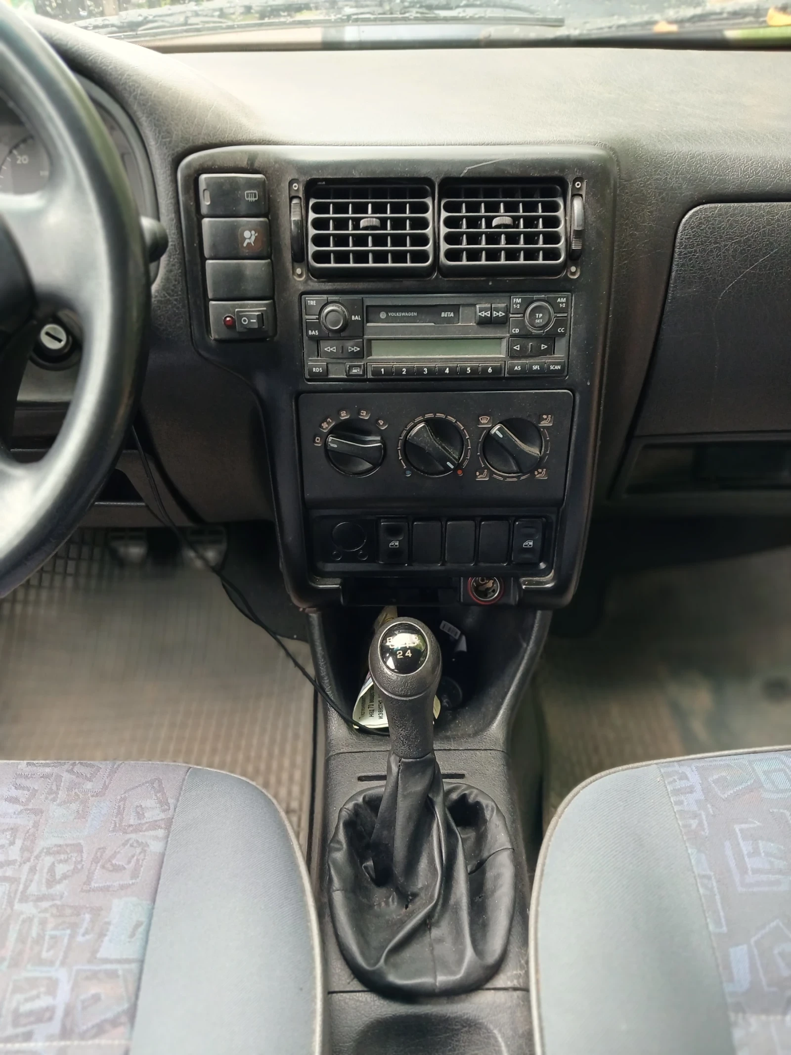 Seat Ibiza, снимка 6 - Автомобили и джипове - 54794717