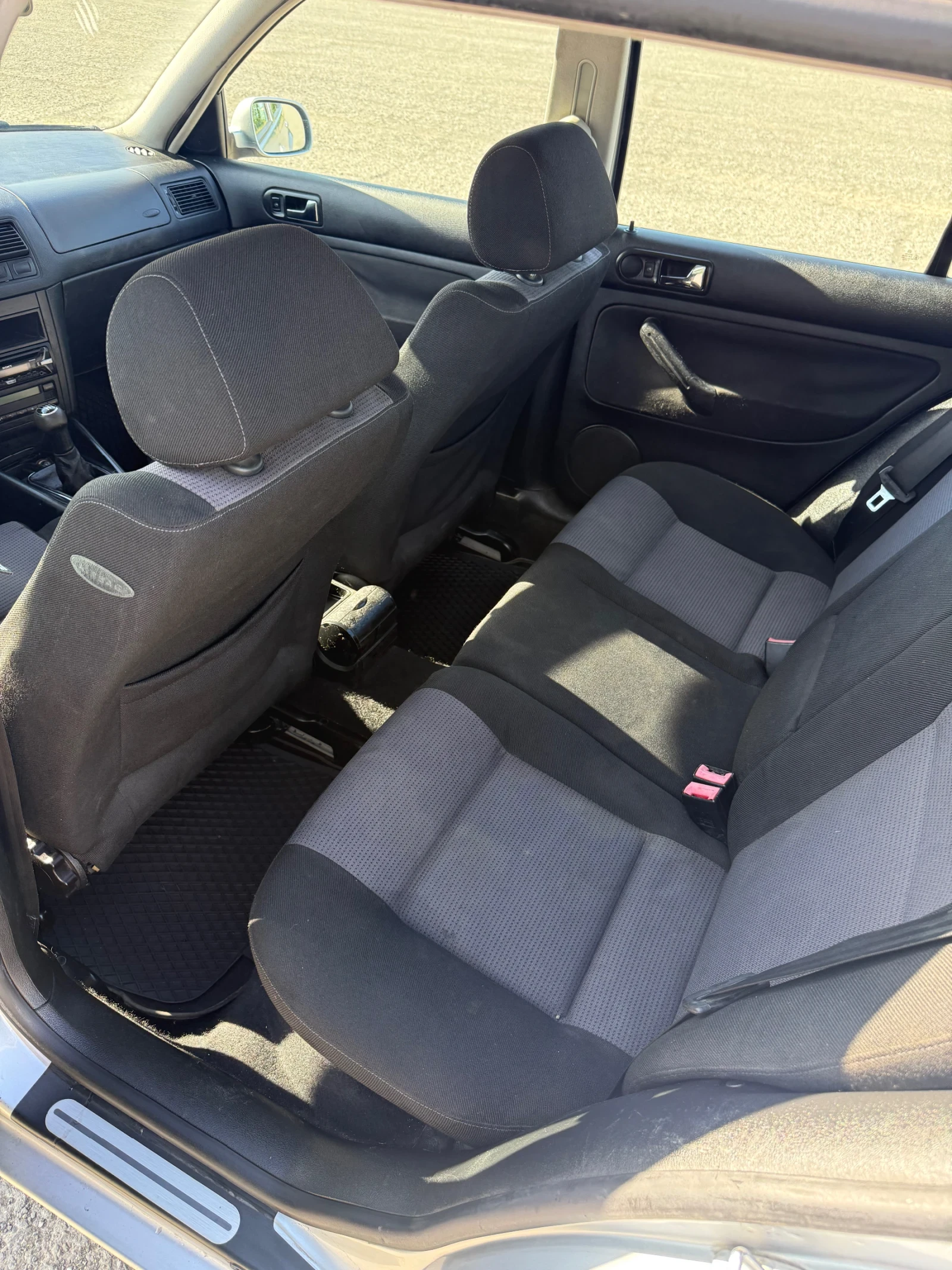 VW Golf 1.9tdi 131 6ск., снимка 7 - Автомобили и джипове - 54901581