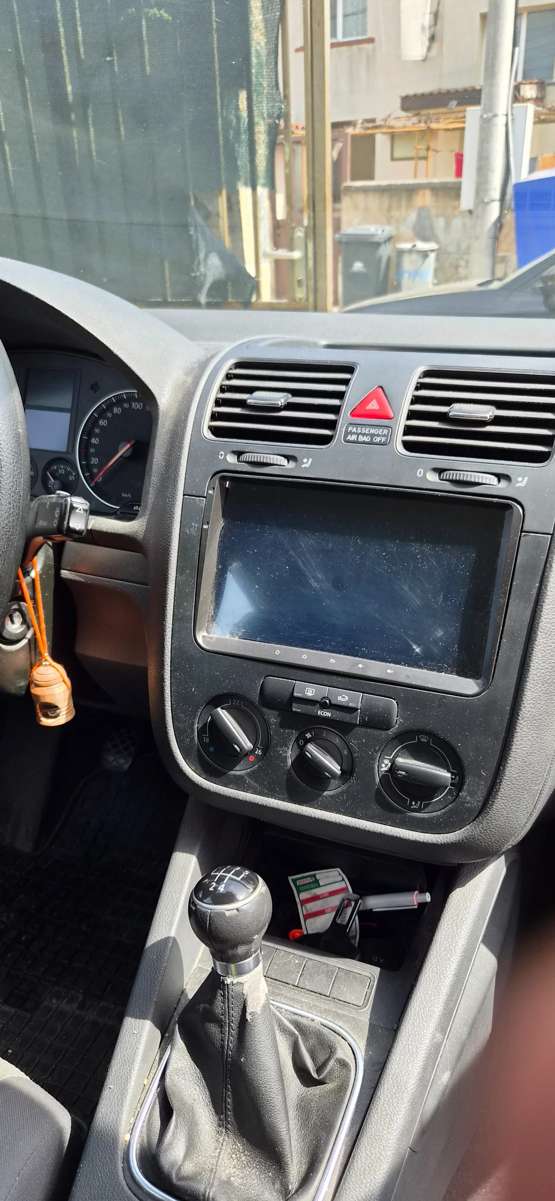 VW Golf 1.9 TDI, снимка 8 - Автомобили и джипове - 54976876