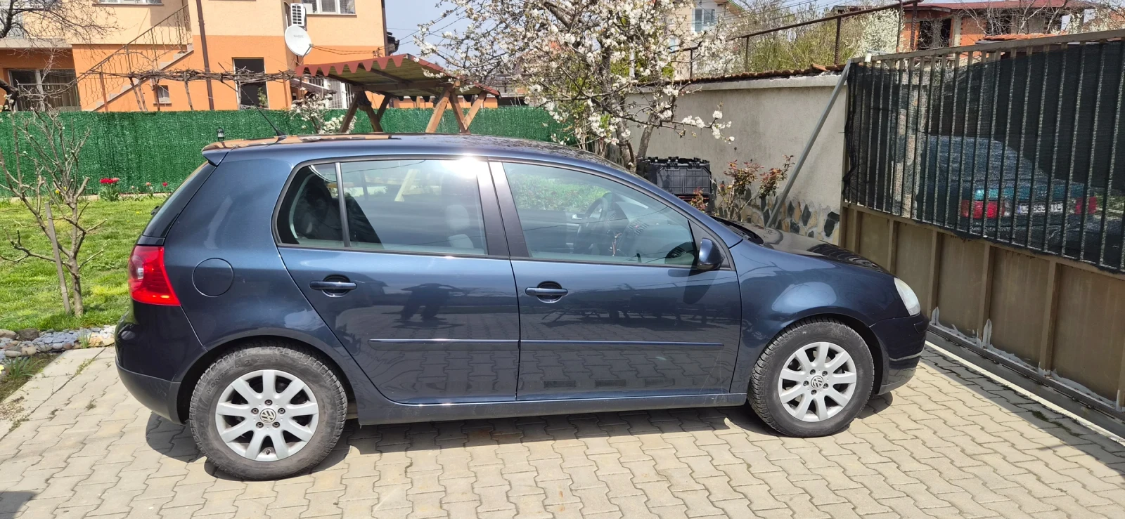 VW Golf 1.9 TDI, снимка 7 - Автомобили и джипове - 54976876