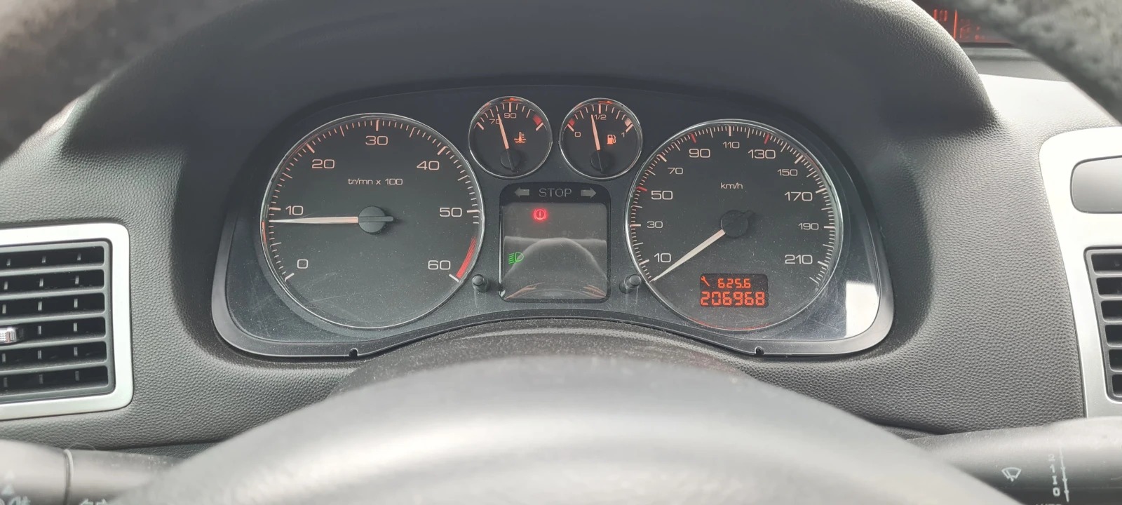 Peugeot 307 307 SW 1.6 HDI, снимка 9 - Автомобили и джипове - 54982438