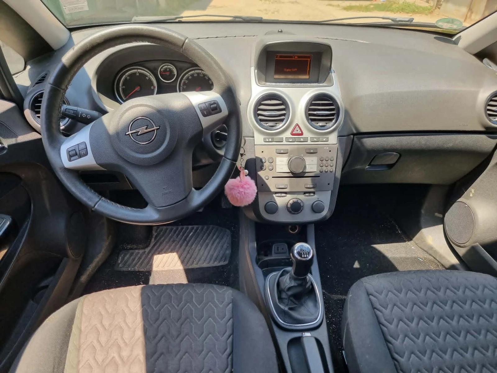 Opel Corsa 1.3 CDTI /Фейс/Нови гуми 16, снимка 16 - Автомобили и джипове - 55097178