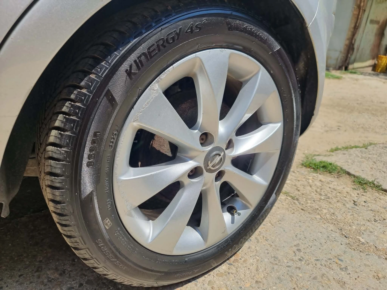 Opel Corsa 1.3 CDTI /Фейс/Нови гуми 16, снимка 6 - Автомобили и джипове - 55097178