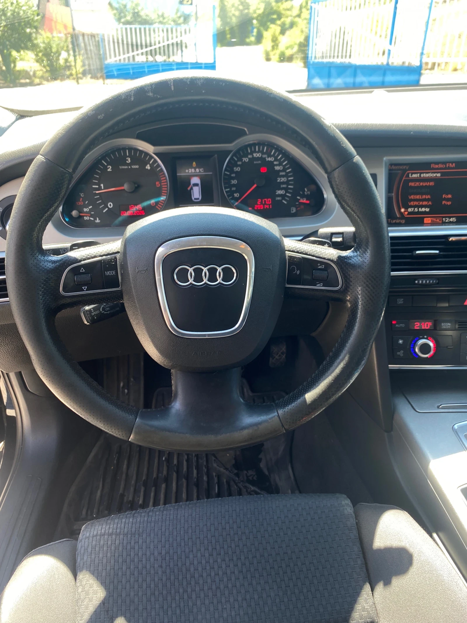 Audi A6, снимка 8 - Автомобили и джипове - 55895245