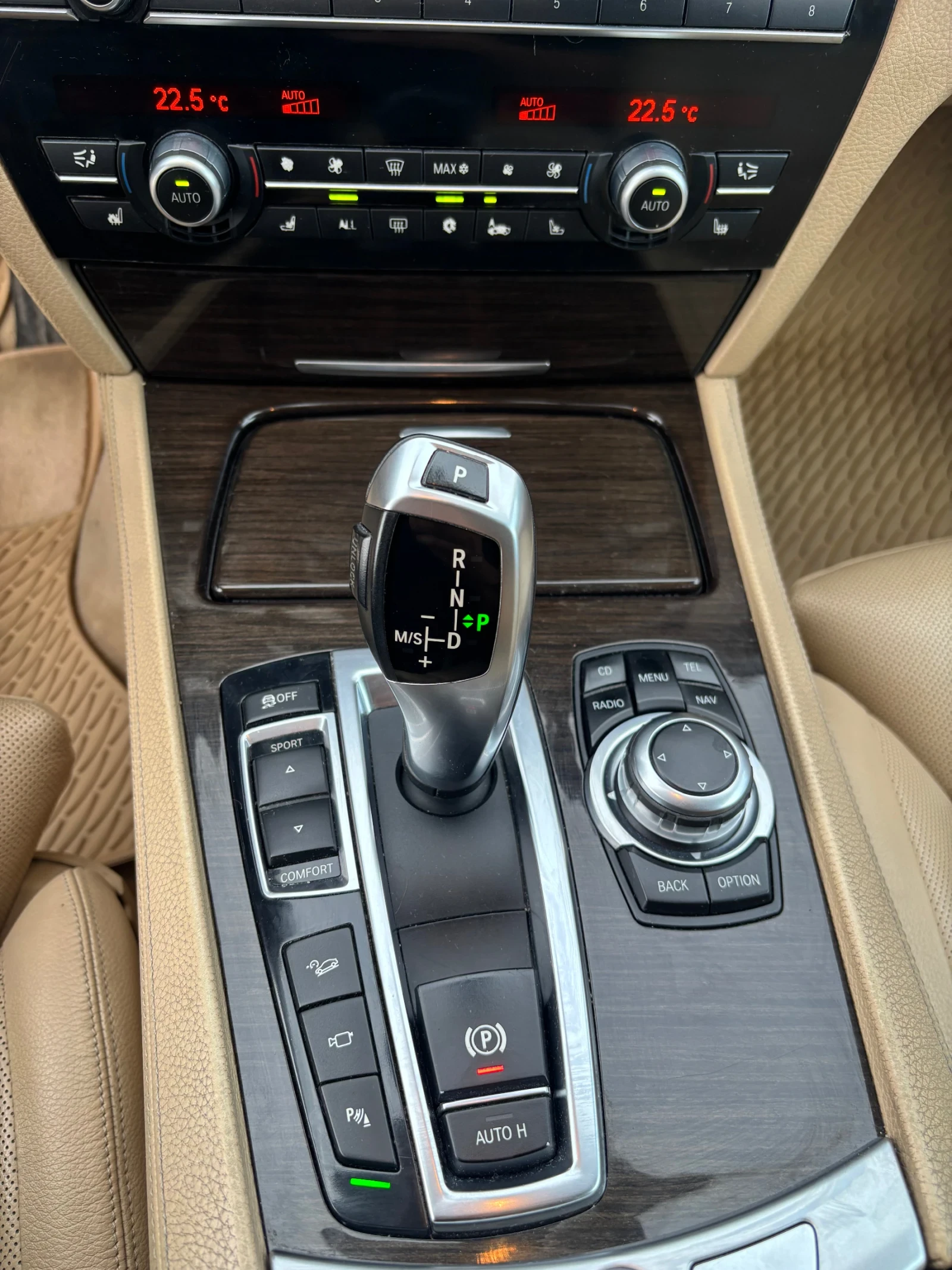 BMW 740 Reihe, снимка 11 - Автомобили и джипове - 56047090