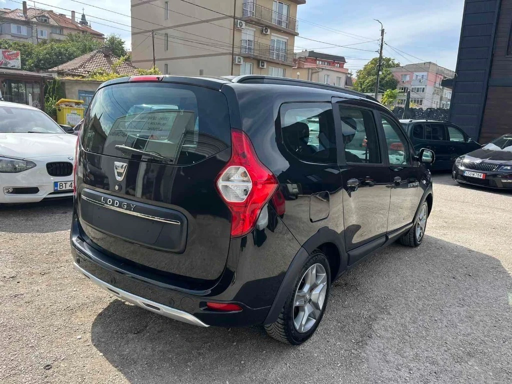 Dacia Lodgy 1.2 Stepway Е-6, снимка 6 - Автомобили и джипове - 56141598
