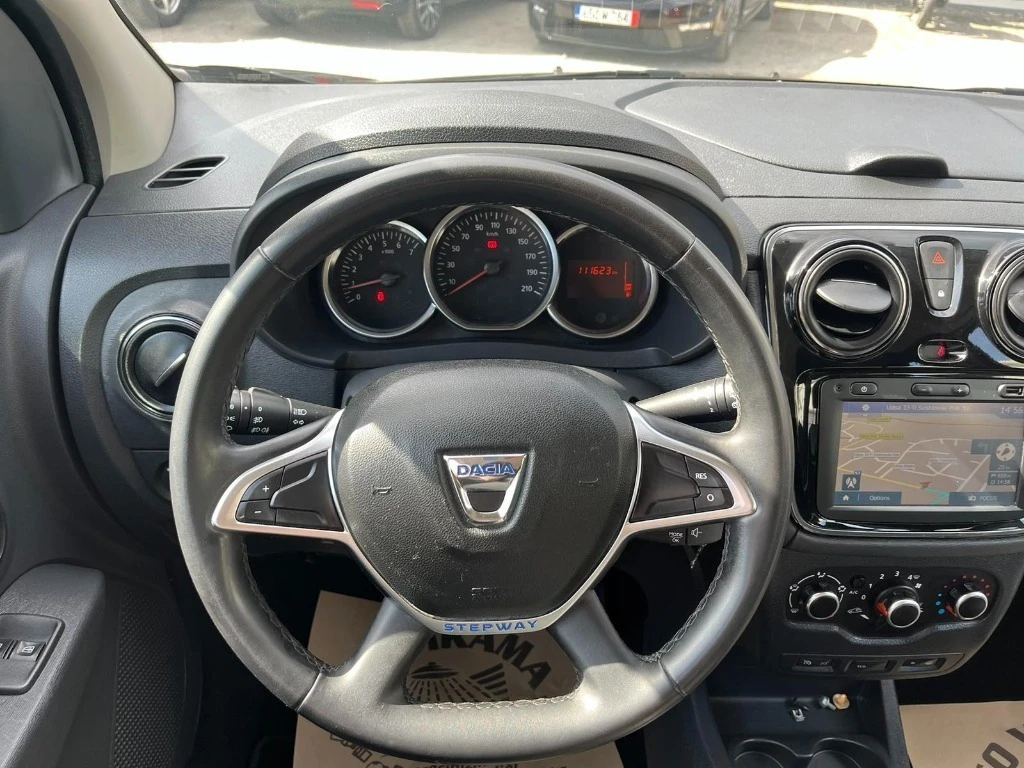Dacia Lodgy 1.2 Stepway Е-6, снимка 9 - Автомобили и джипове - 56141598