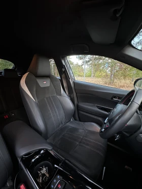 Toyota C-HR GR Sport, снимка 12