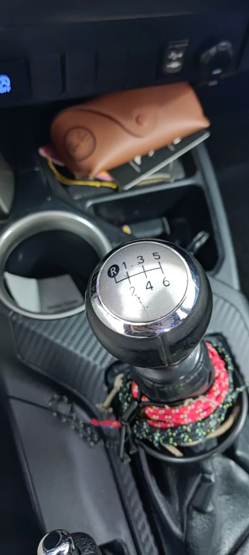 Toyota Rav4, снимка 9 - Автомобили и джипове - 52826050