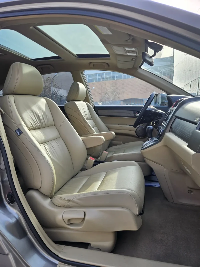 Honda Cr-v 2.0i-VTEC 4x4 Distronic Пълна сервизна в Хонда, снимка 14 - Автомобили и джипове - 52866113