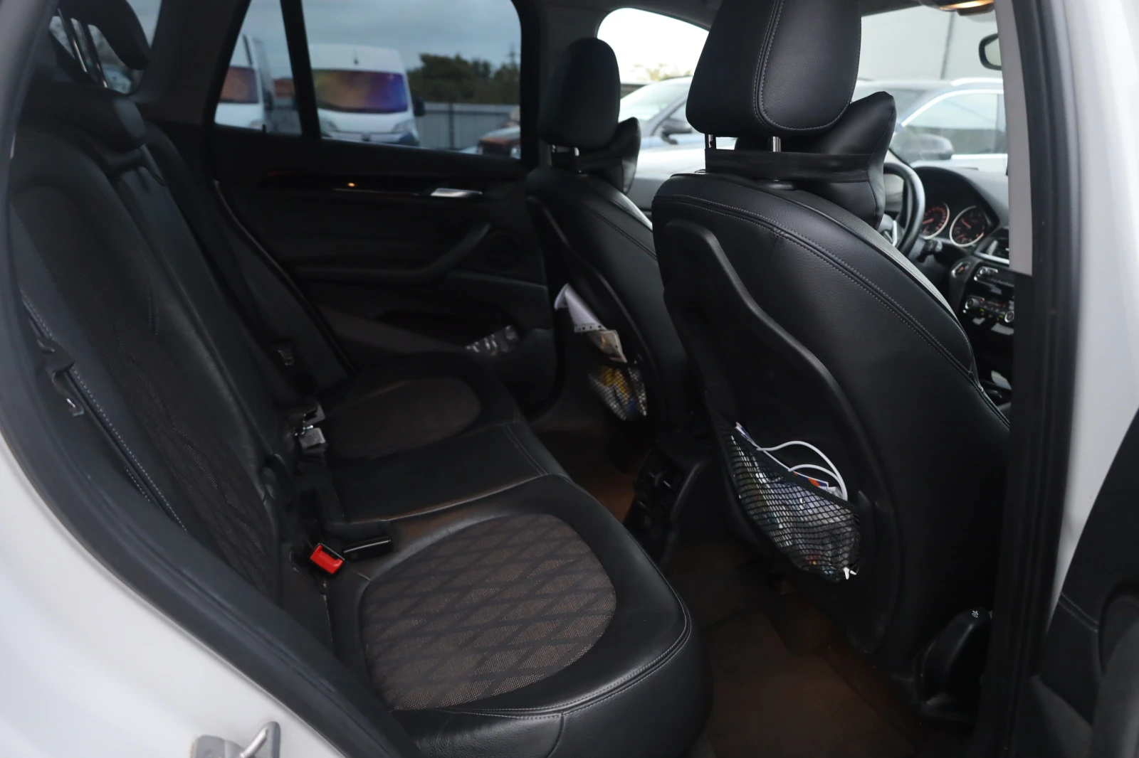 BMW X1 20d xDrive LED NAVI #KeyStart SzH PDK MY16 #iCarbg - изображение 8