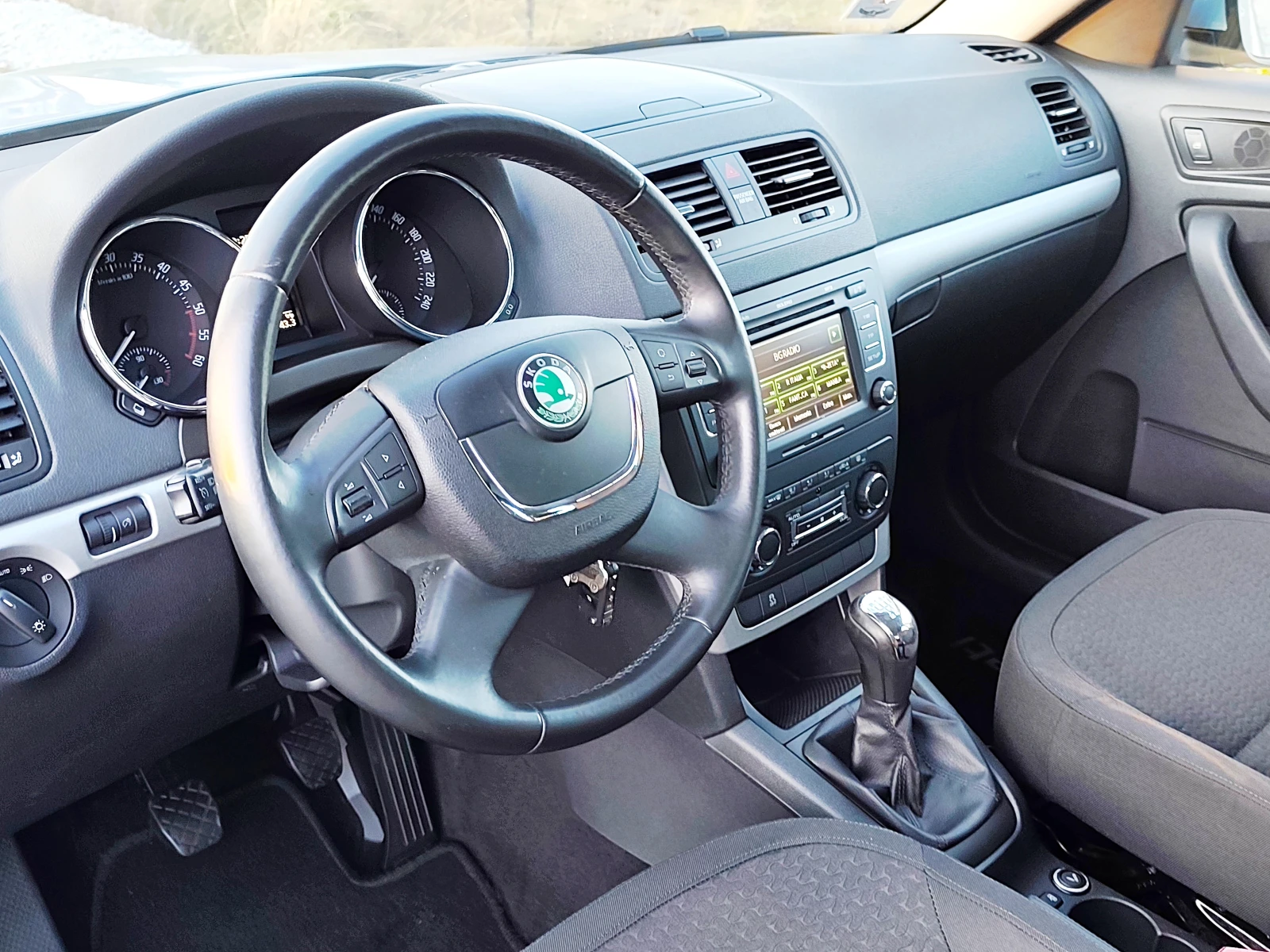 Skoda Yeti 2.0TDI 110ks - изображение 7