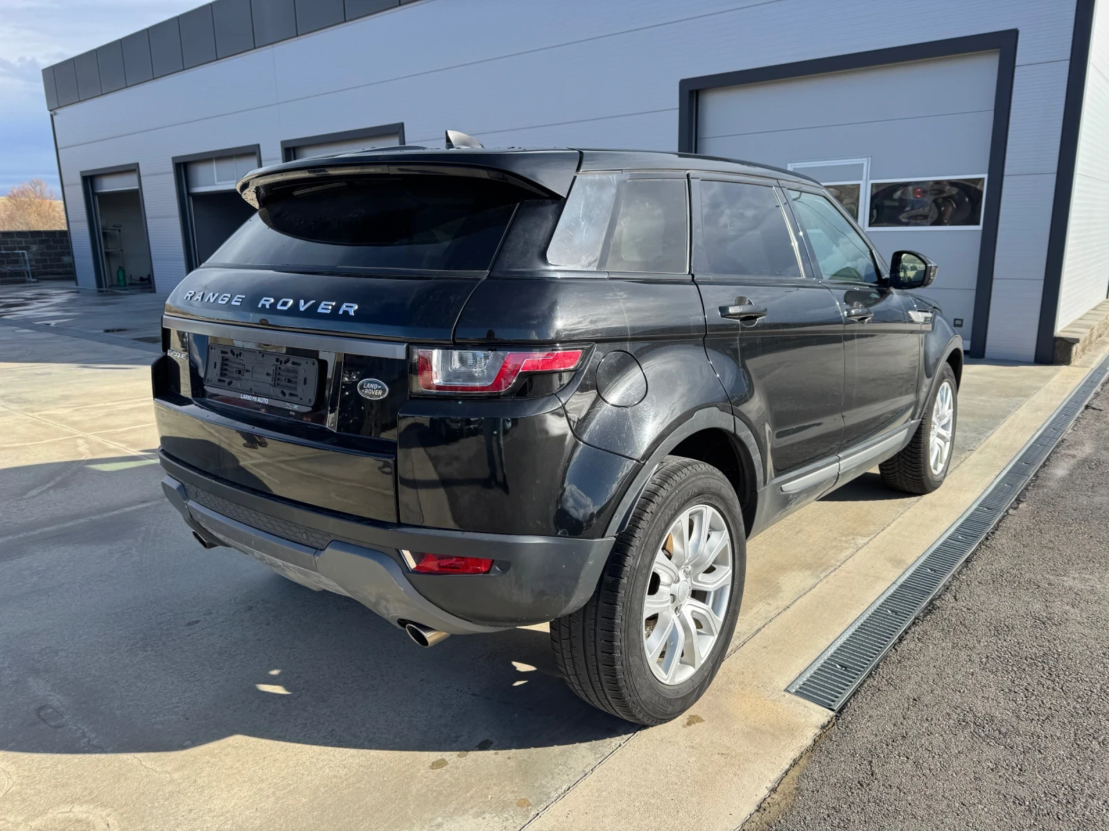 Land Rover Range Rover Evoque 2.0D 4x4 HSE EDITION - FACE LIFT - 136.000 km! - изображение 6