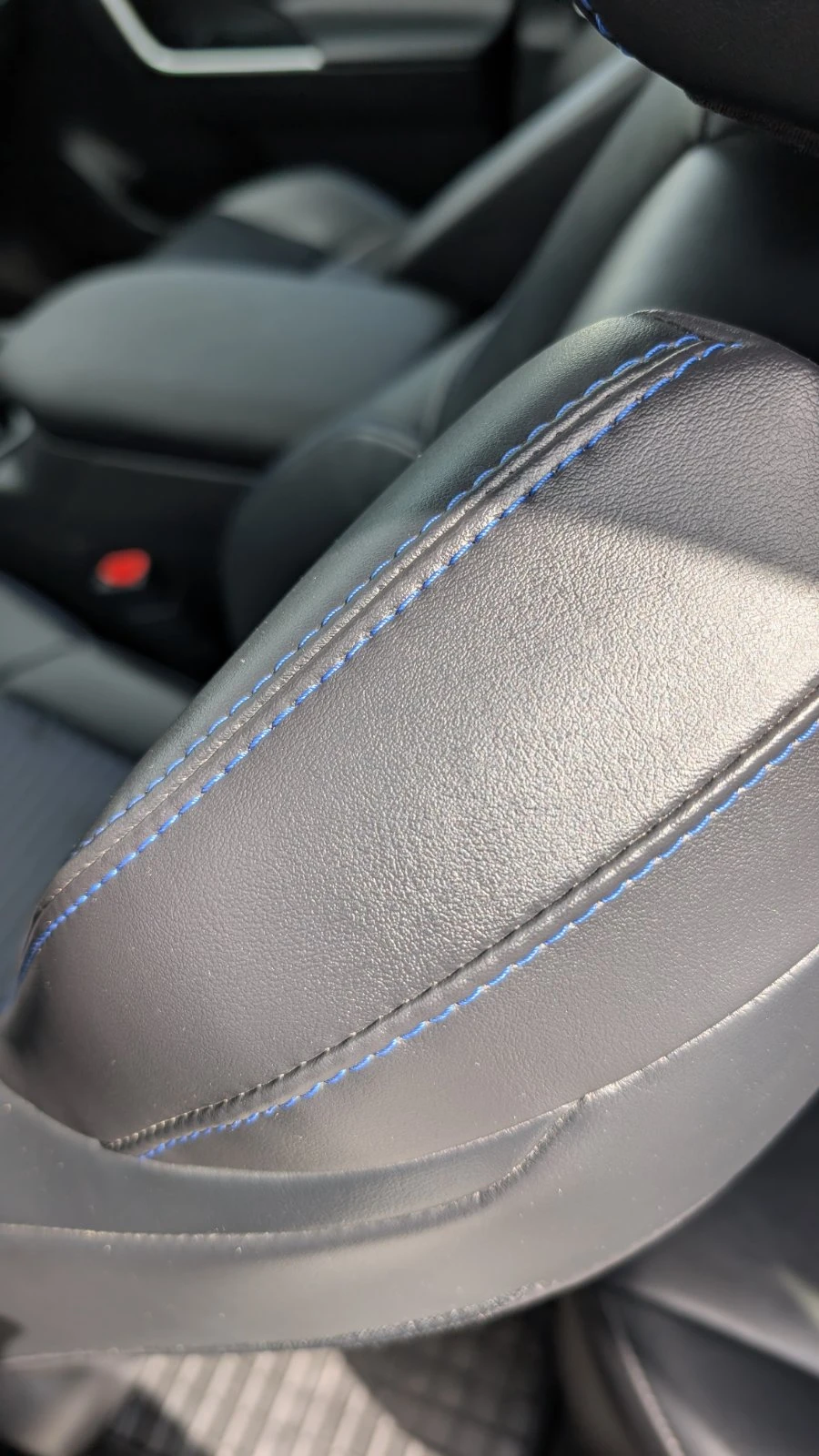 Toyota Rav4 2.5 Hybrid AWD-i Style (JBL package), снимка 17 - Автомобили и джипове - 54004008