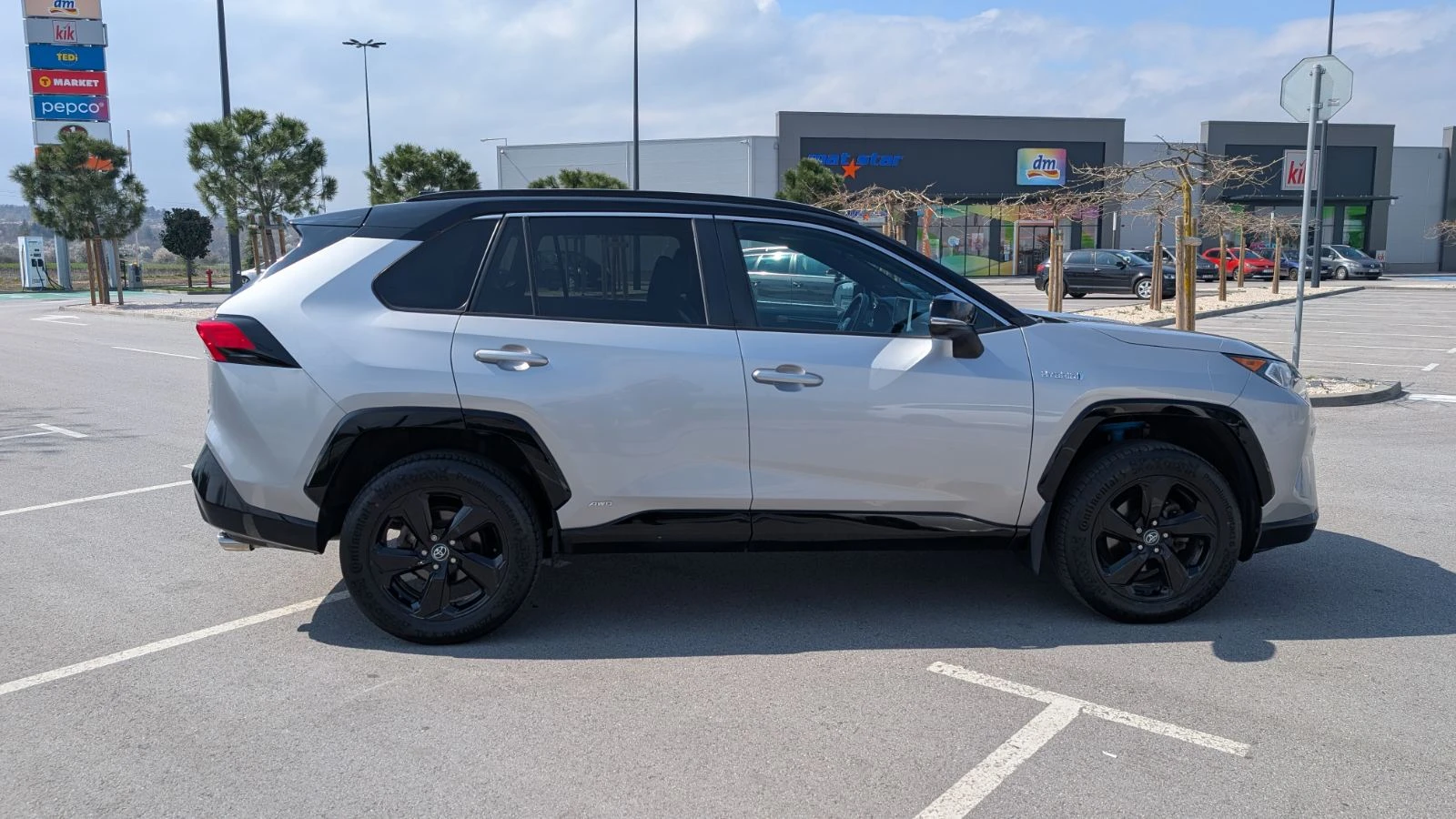 Toyota Rav4 2.5 Hybrid AWD-i Style (JBL package), снимка 8 - Автомобили и джипове - 54004008