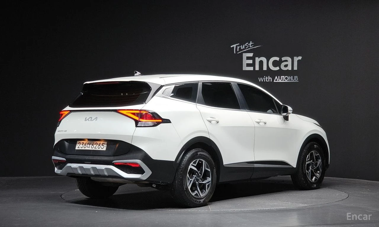 Kia Sportage 1.6-TURBO* TRENDY* DIGITAL* REAR-CAMERA* , снимка 3 - Автомобили и джипове - 54508871