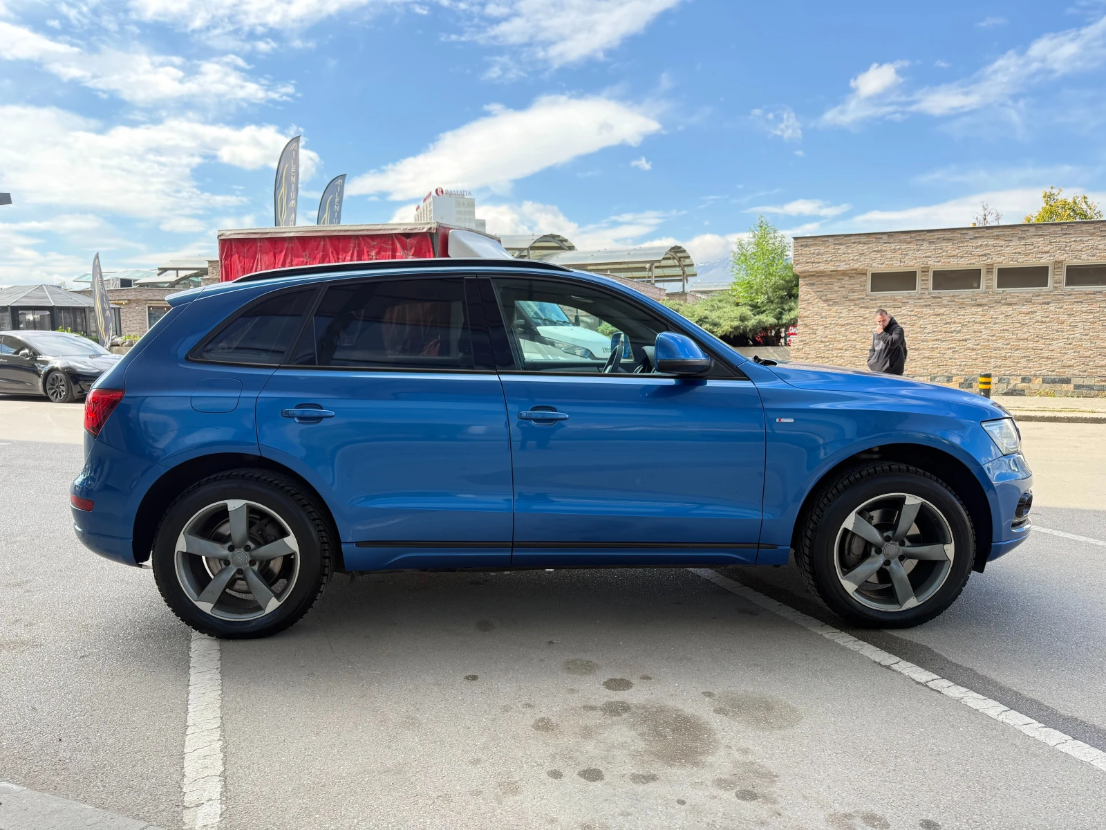 Audi Q5 6 МЕСЕЦА ГАРАНЦИЯ/3.0TDI S Line 245к.с. Facelift, снимка 5 - Автомобили и джипове - 54572519