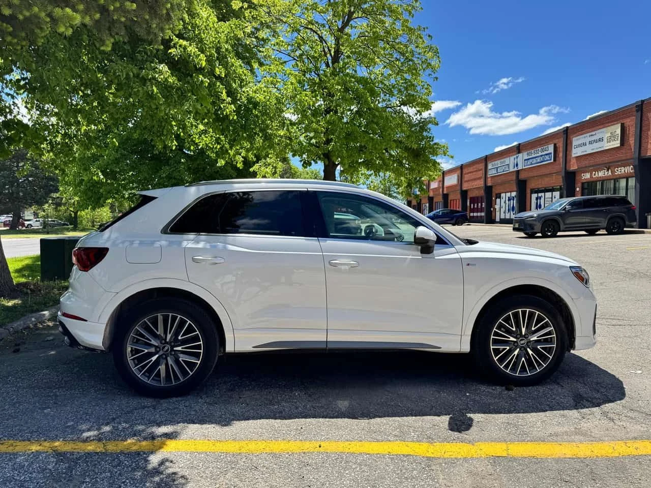 Audi Q3 * Progressiv * АВТОКРЕДИТ БЕЗ ПЪРВОНАЧАЛНА ВНОСКА*, снимка 3 - Автомобили и джипове - 54804403